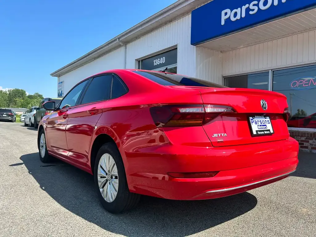 Volkswagen Jetta 2019 photo 3
