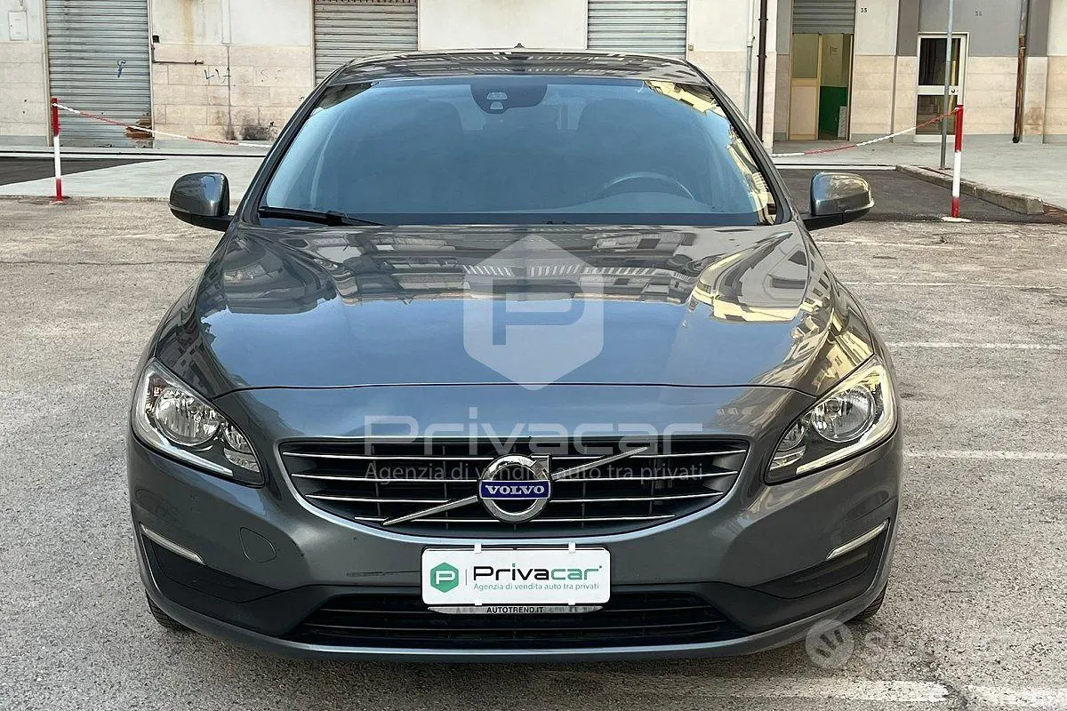 Volvo S60 2017 photo 2