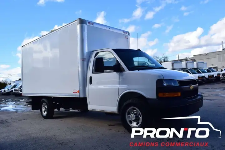 Chevrolet Express 3500 2025 photo 5
