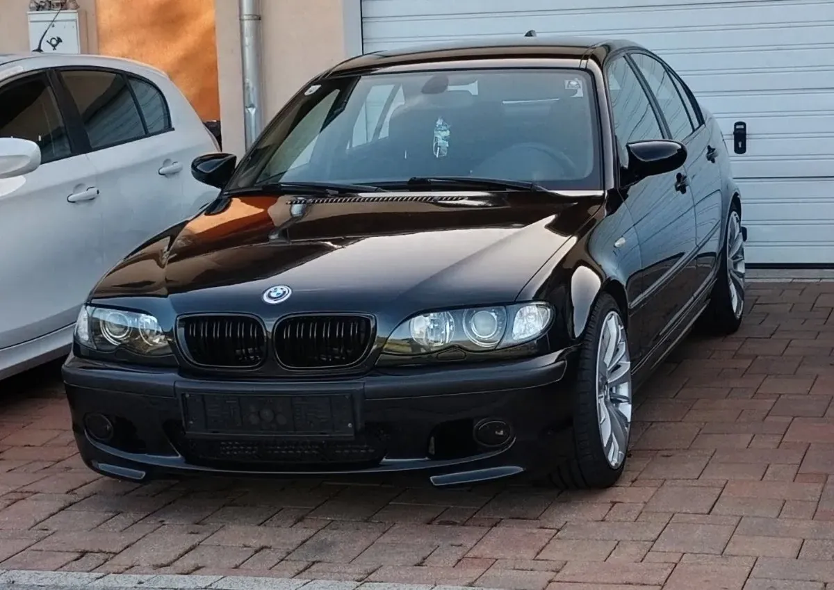 BMW 3 Series 2003 photo 2