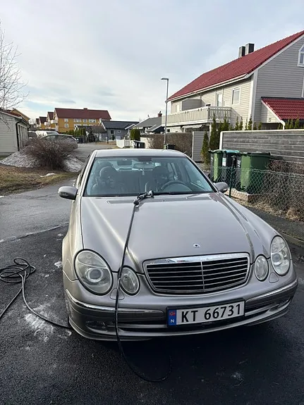 Mercedes-Benz E200 D 2004 photo 3