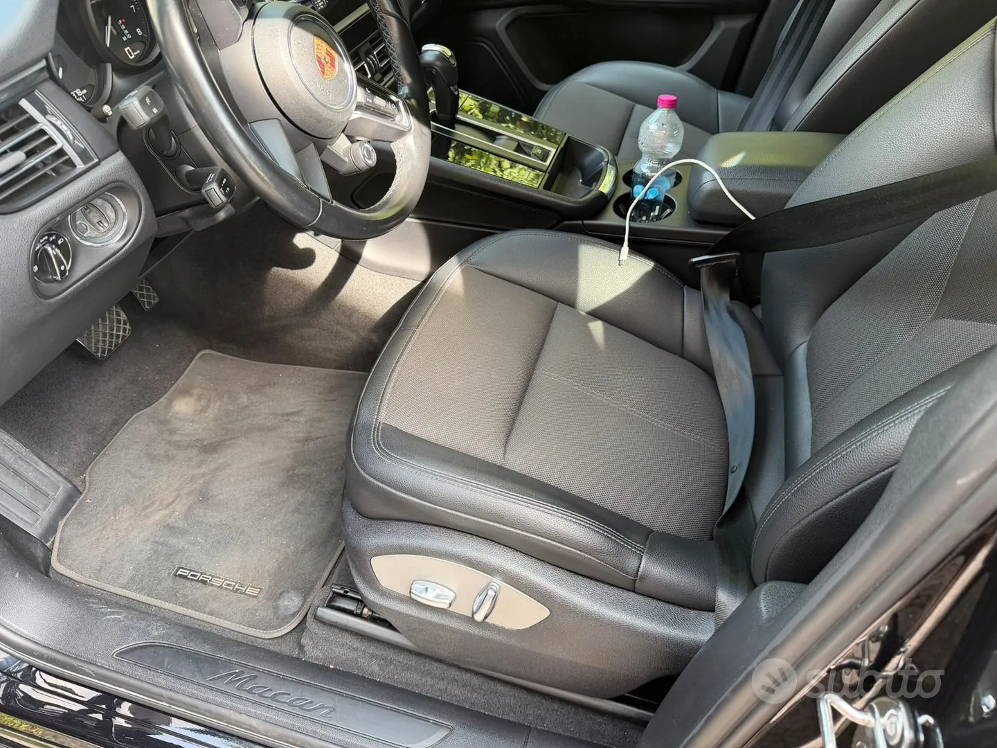 Porsche Macan 2022 photo 2