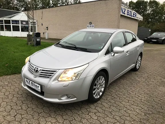 Toyota Avensis 2010 photo 3