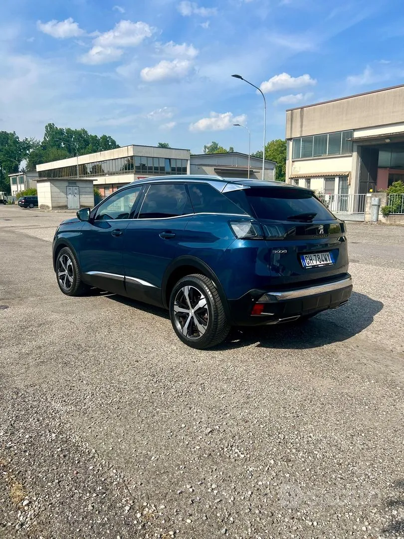 Peugeot 3008 2022 photo 3