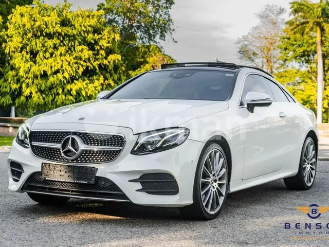 Mercedes-Benz E300