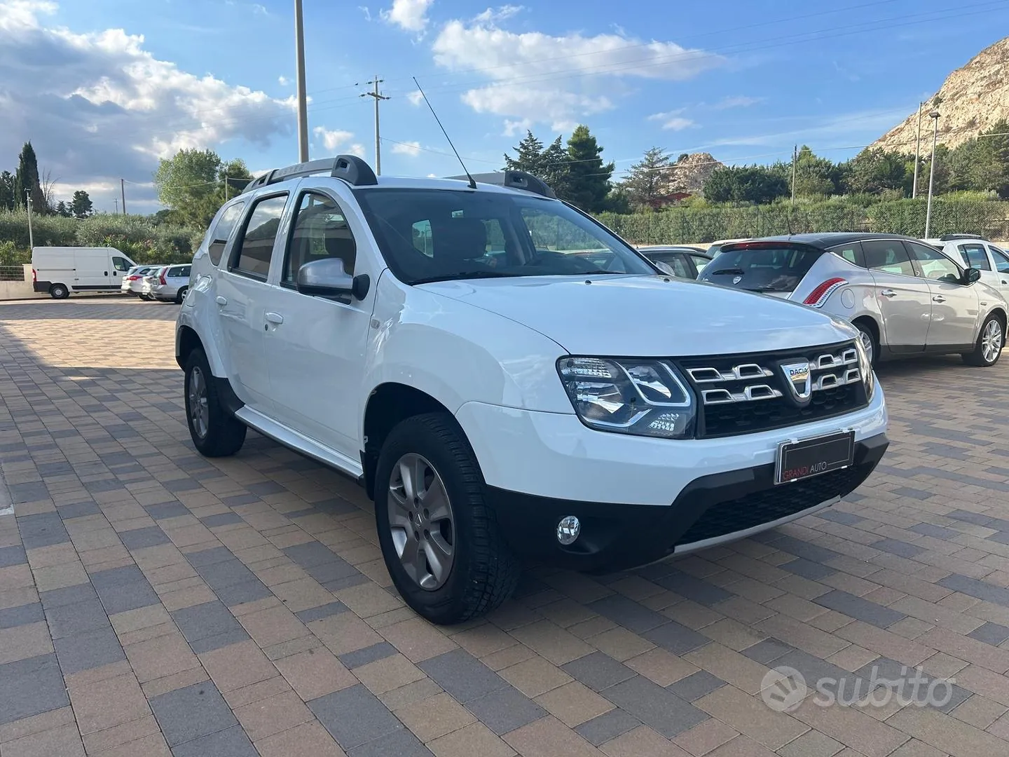 Dacia Duster 2015 photo 3