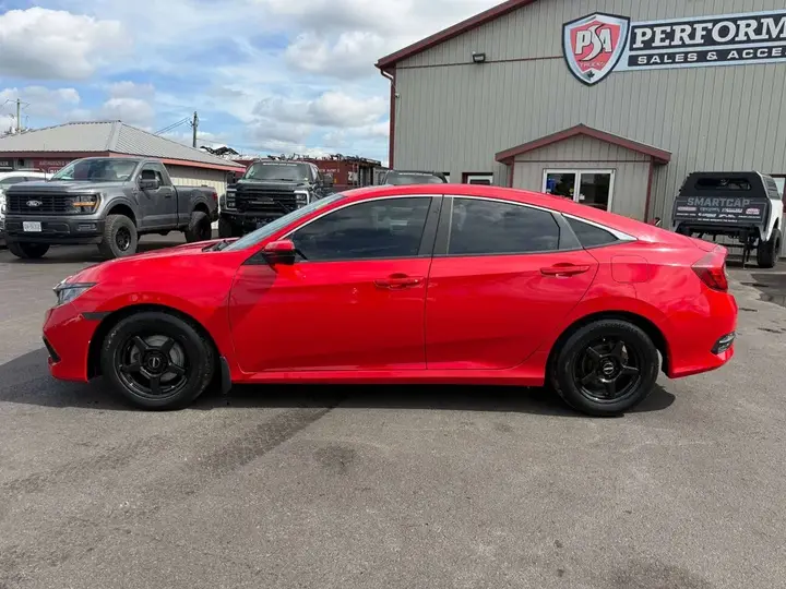 Honda Civic 2020 photo 4
