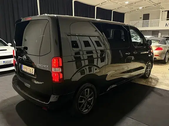 Toyota Proace Verso 2017 photo 4