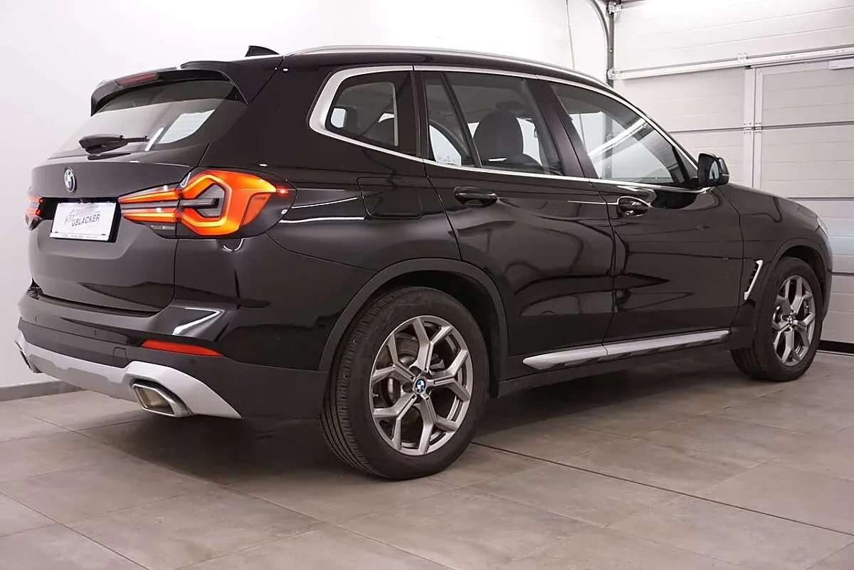 BMW X3 2022 photo 2