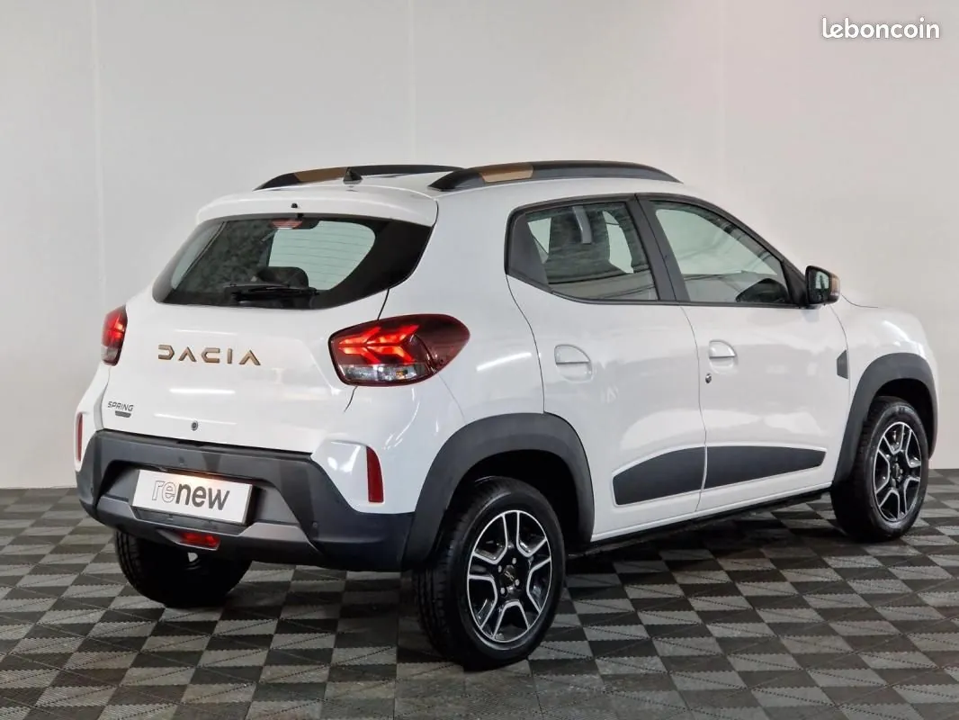Dacia Spring 2023 photo 2