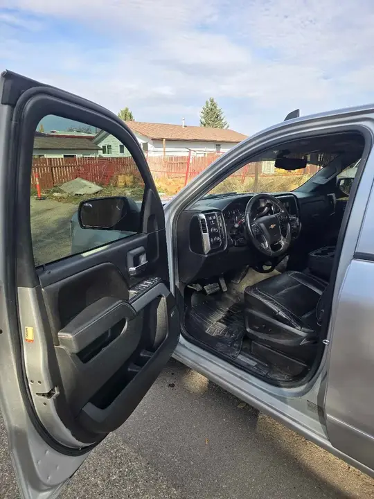 Chevrolet Silverado 1500 2015 photo 2