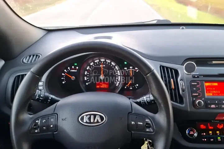 Kia Sportage 2011 photo 2
