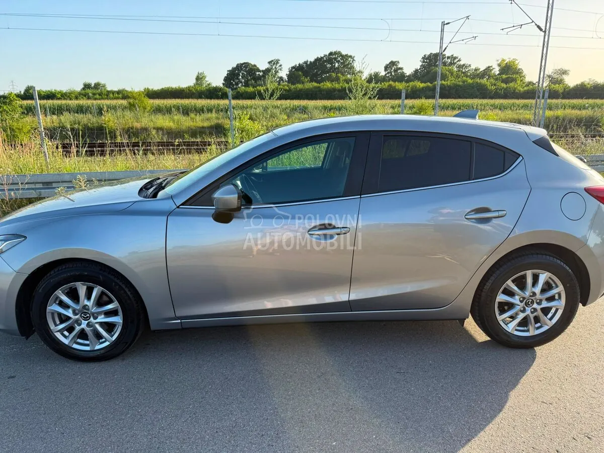 Mazda 3 2015 photo 3