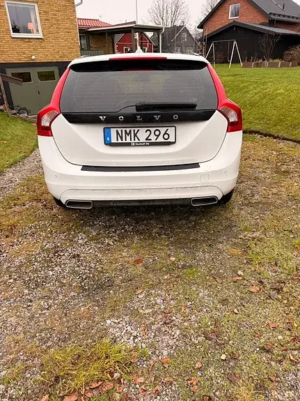 Volvo V60 2014 photo 3