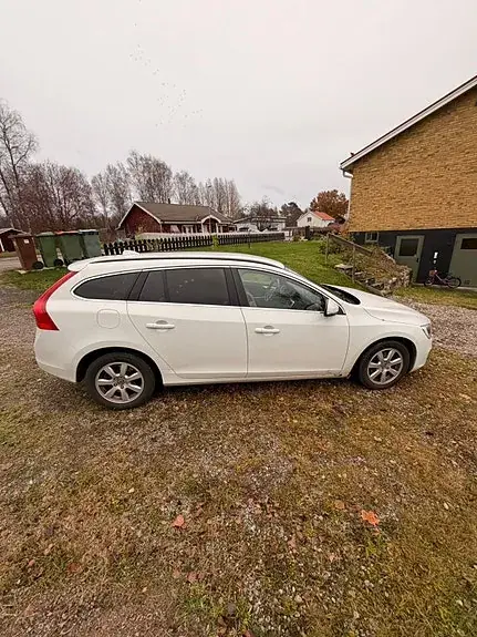 Volvo V60 2014 photo 4