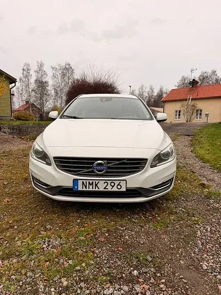 Volvo V60 2014 photo 2