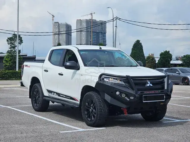 Mitsubishi Triton