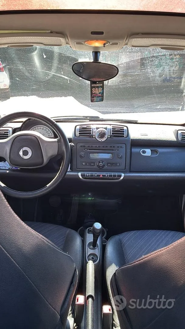 Smart Fortwo 2010 photo 3