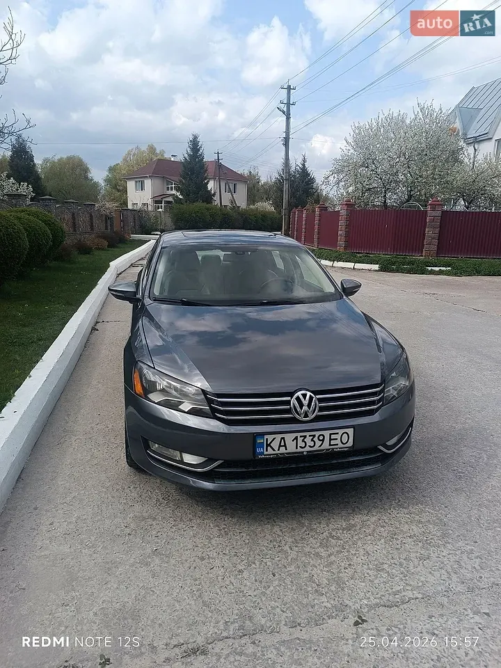 Volkswagen Passat 2012 photo 5