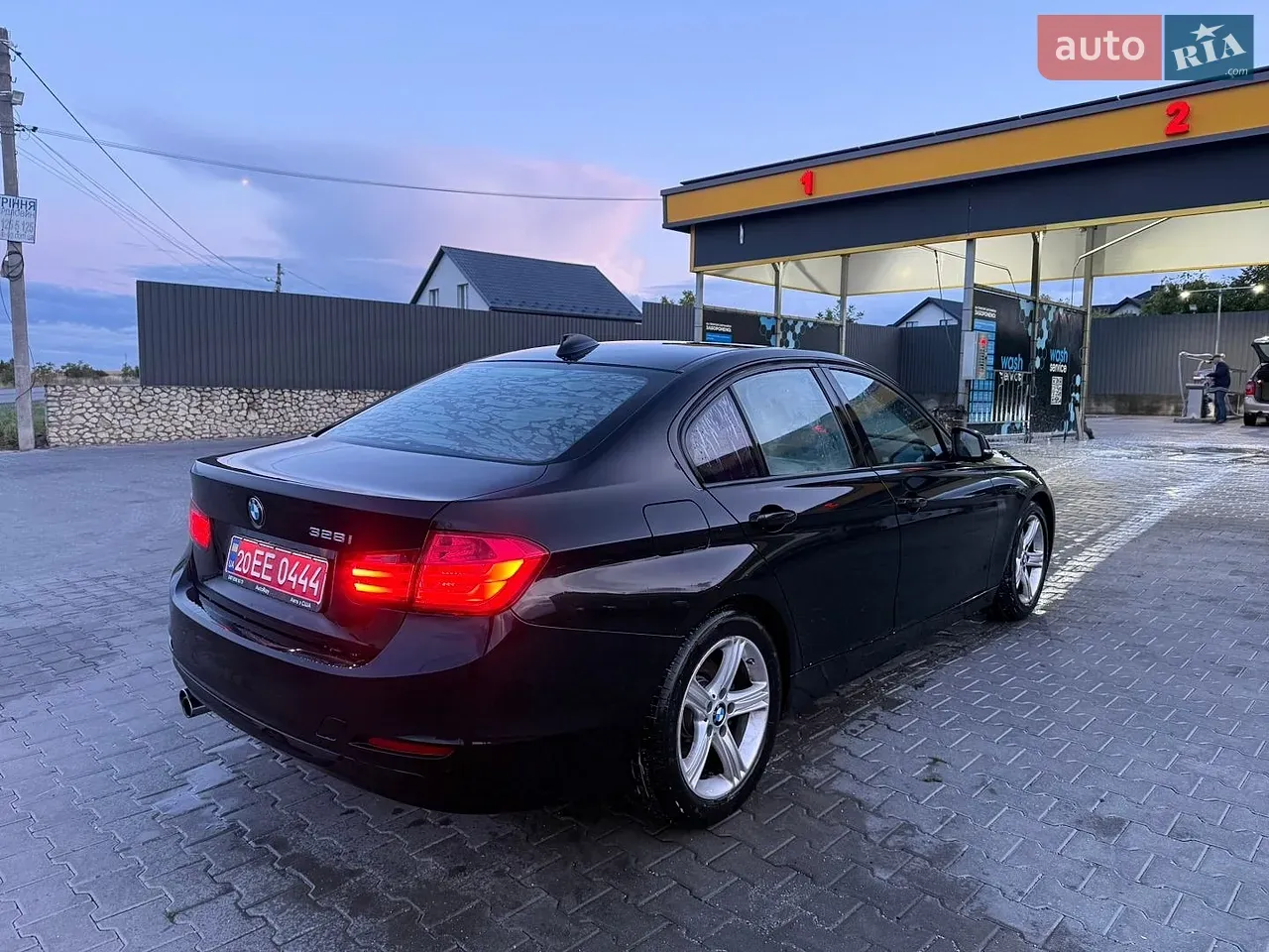 BMW 3 Series 2012 photo 5
