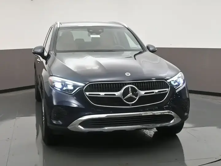 Mercedes-Benz Glc 2024 photo 2
