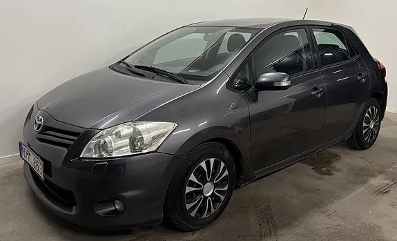 Toyota Auris 2010 photo 4