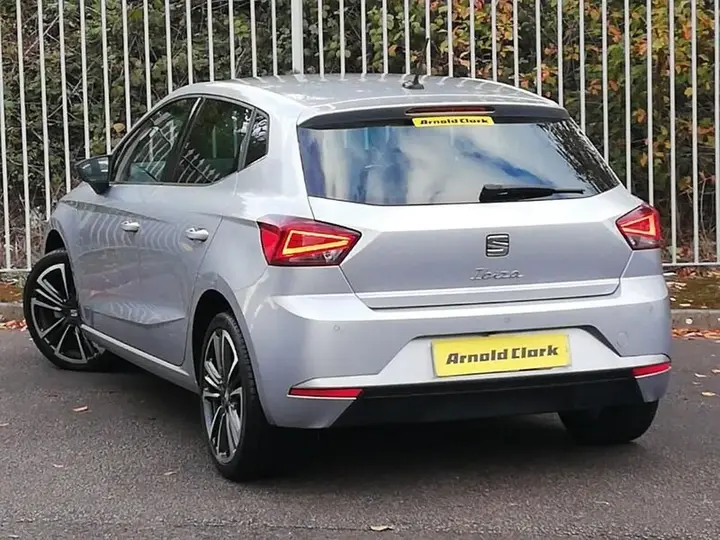 Seat Ibiza 2023 photo 2