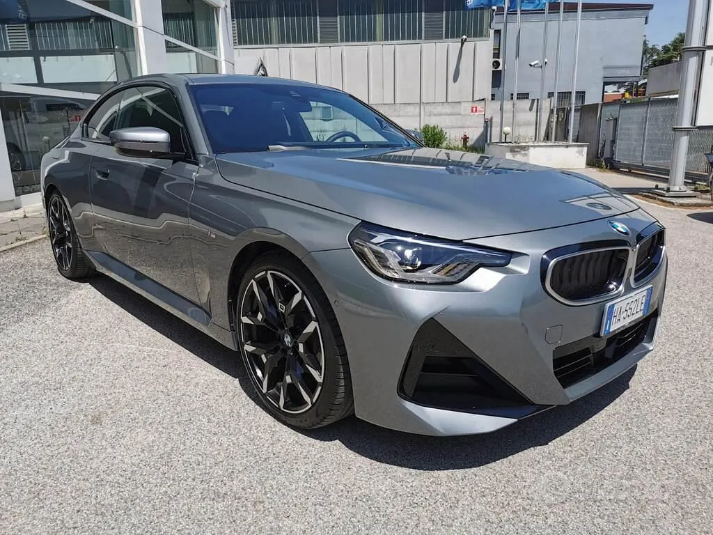 BMW 2 Series 2025 photo 4