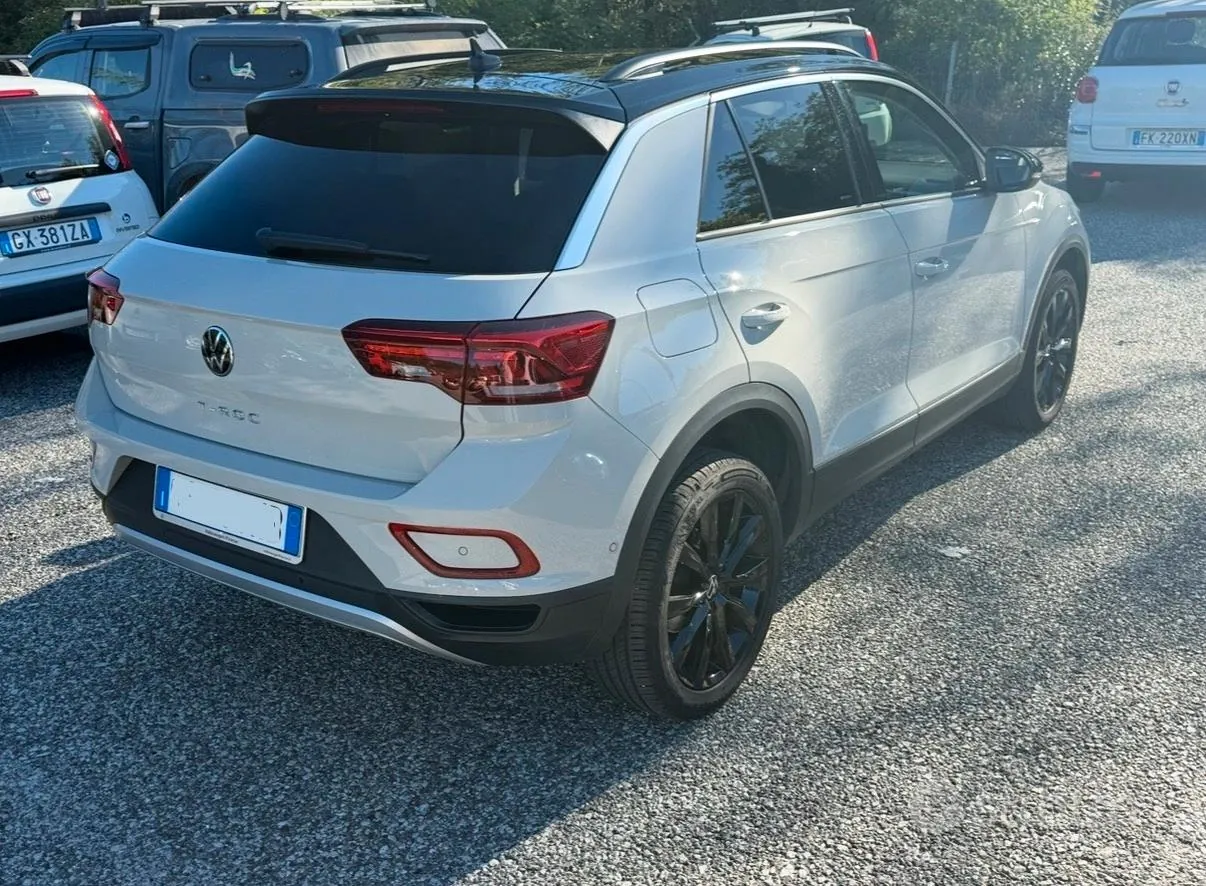Volkswagen T-Roc 2024 photo 3