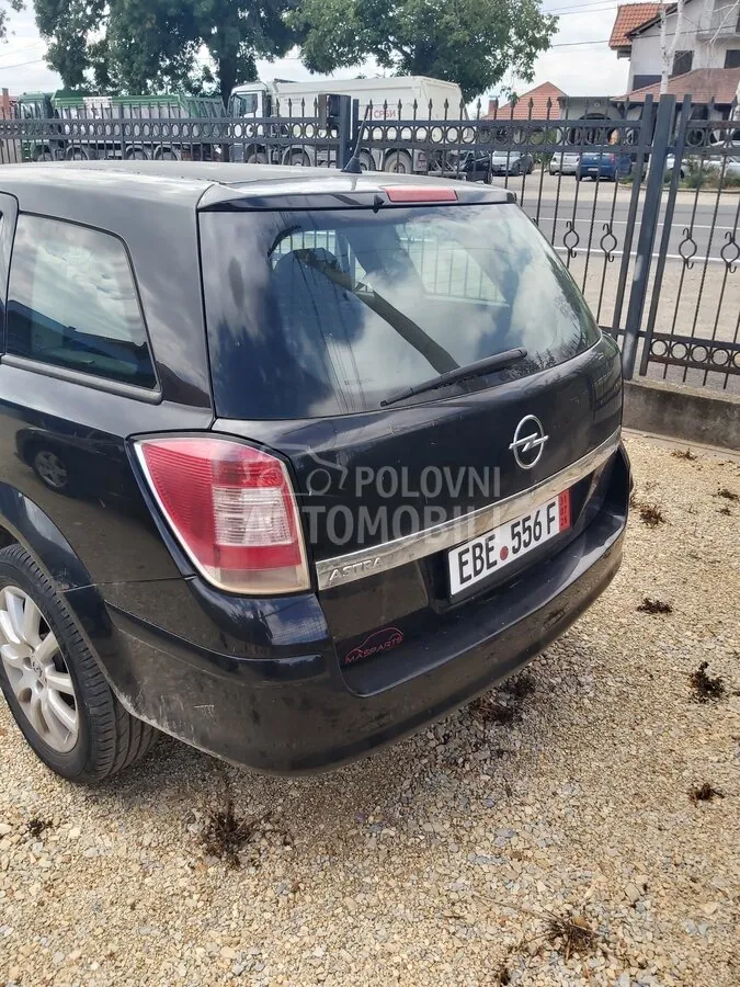 Opel Astra 2009 photo 5