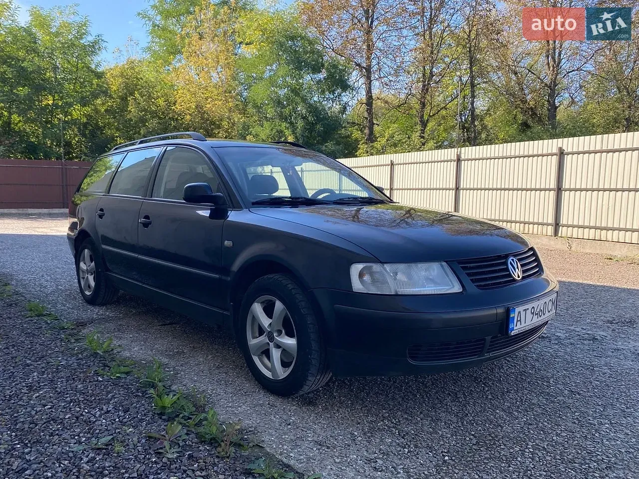 Volkswagen Passat 2000 photo 2