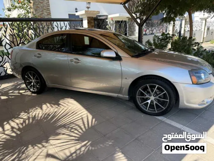 Mitsubishi Galant 2010 photo 5