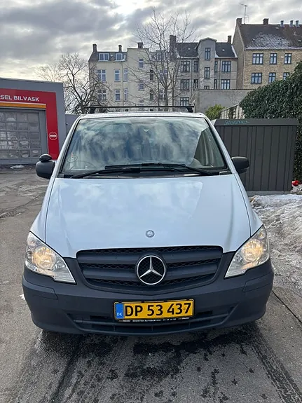 Mercedes-Benz Vito 113 2012 photo 2
