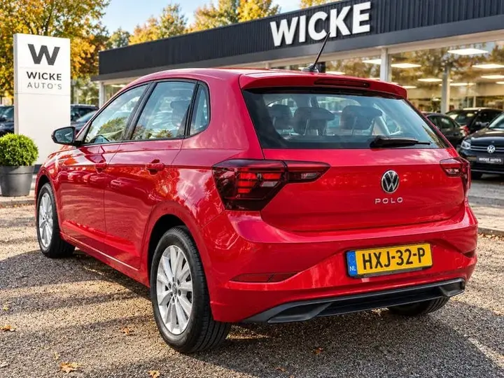 Volkswagen Polo 2023 photo 2