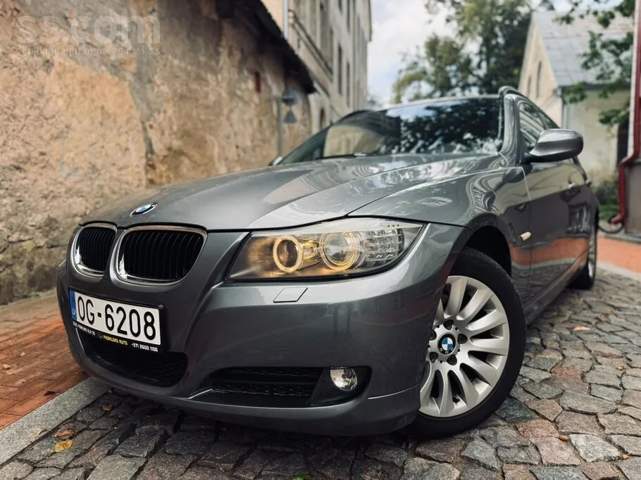 BMW 318 2009 photo 3
