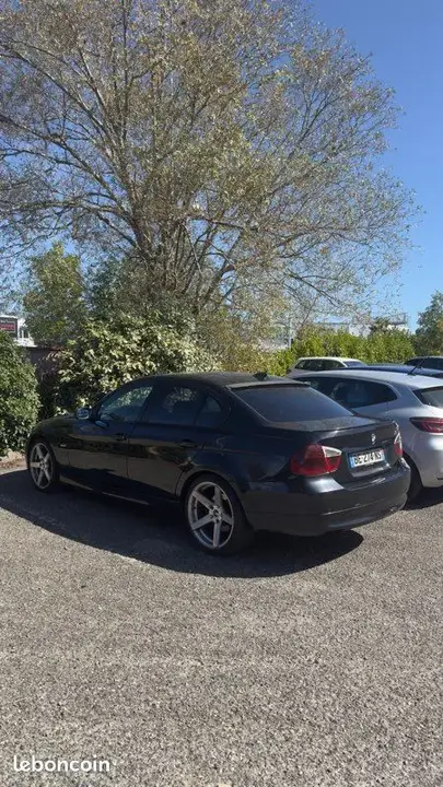 BMW 3 Series 2005 photo 2