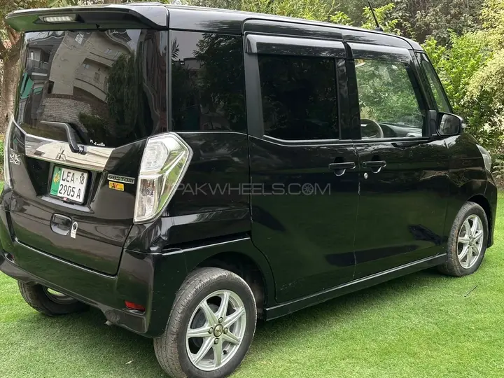 Mitsubishi Ek Custom
