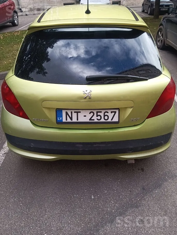Peugeot 207 2006 photo 3