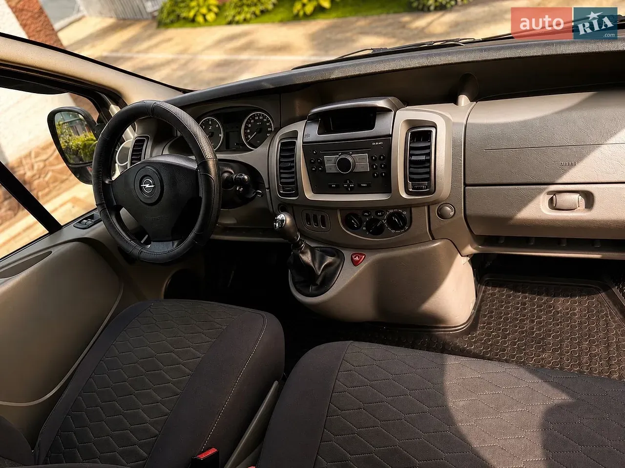 Opel Vivaro 2007 photo 5