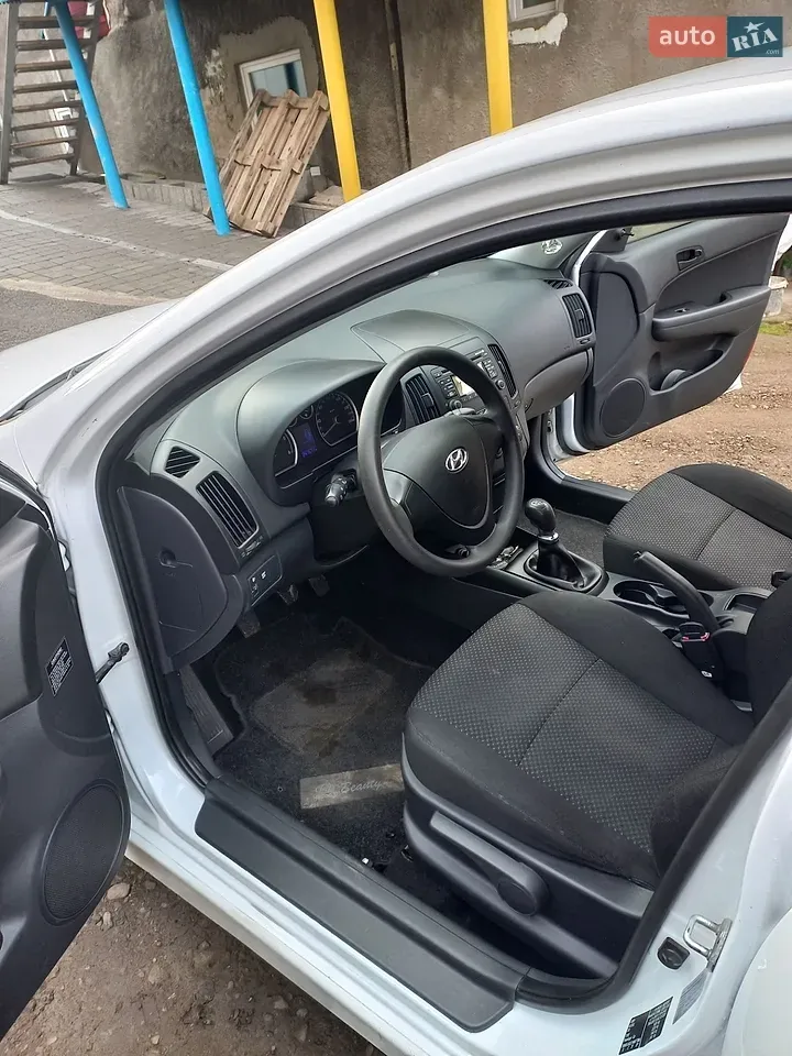 Hyundai I30 2010 photo 5