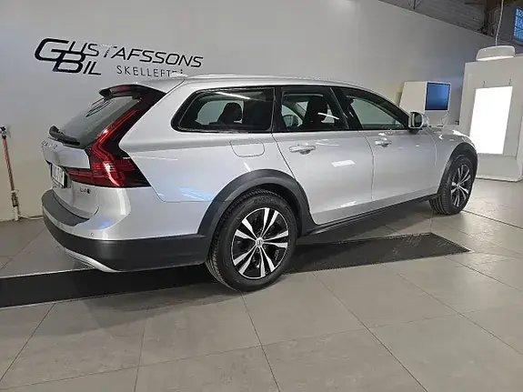 Volvo V90 Cross Country 2021 photo 4