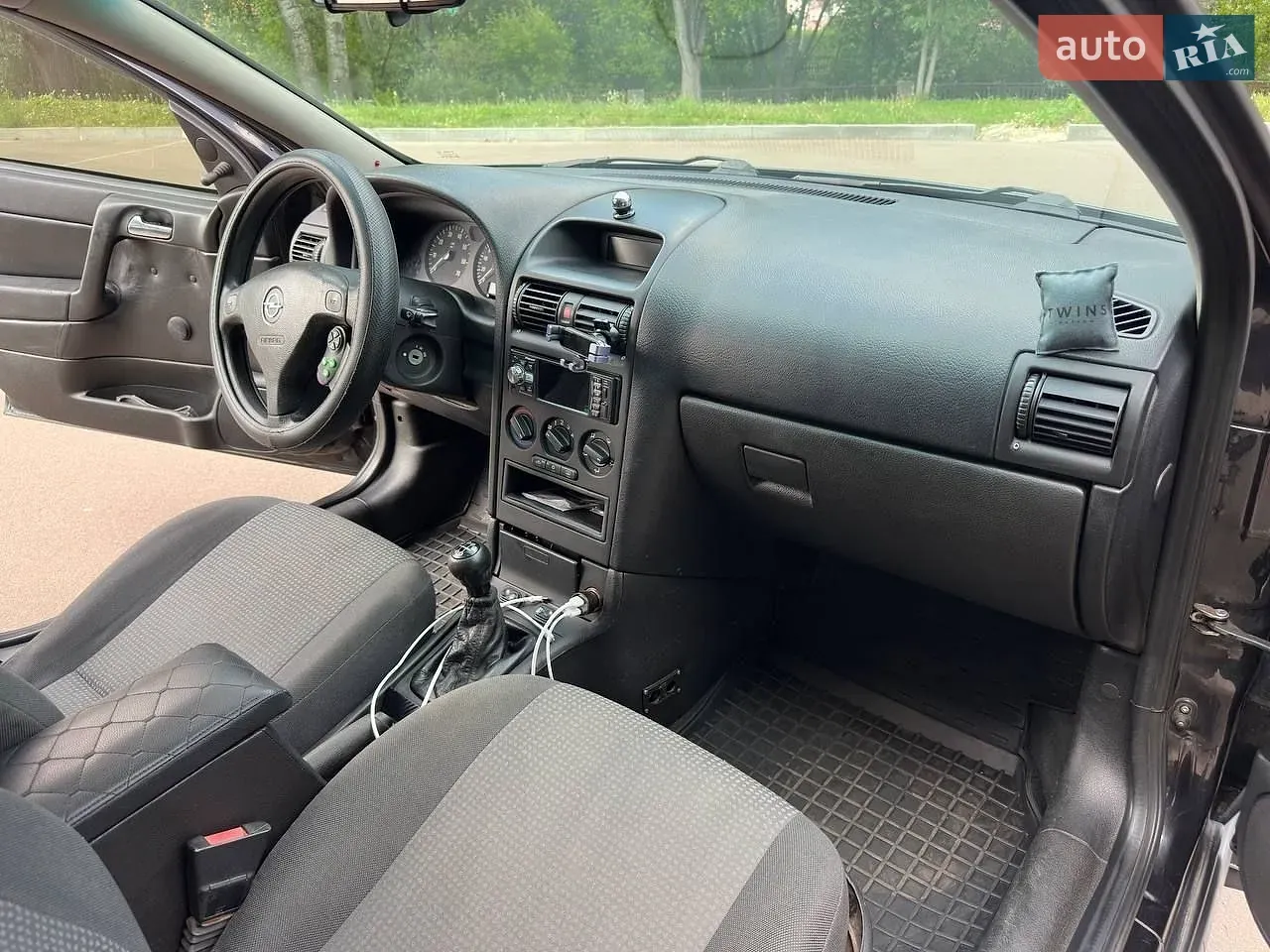 Opel Astra 2005 photo 2