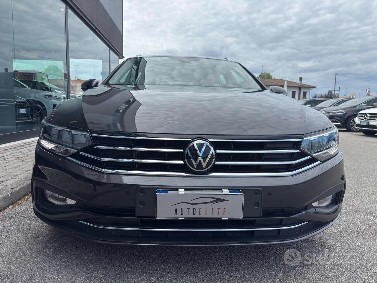 Volkswagen Passat 2022 photo 2