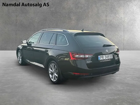 Skoda Superb 2016 photo 3