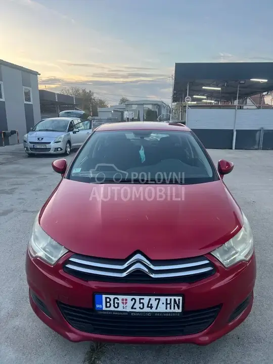 Citroen C4 2011 photo 3