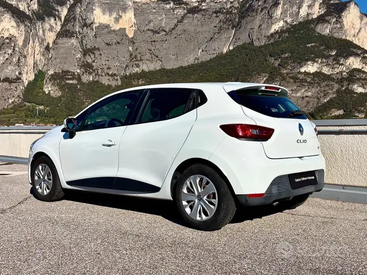 Renault Clio 2015 photo 3