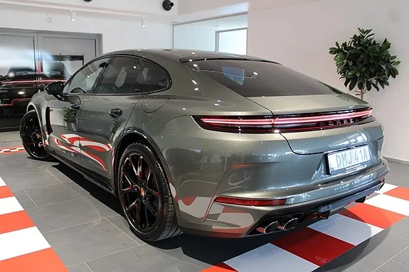 Porsche Panamera 4 2026 photo 2
