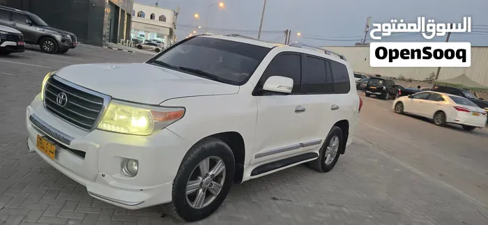 Toyota Land Cruiser 2014 photo 2