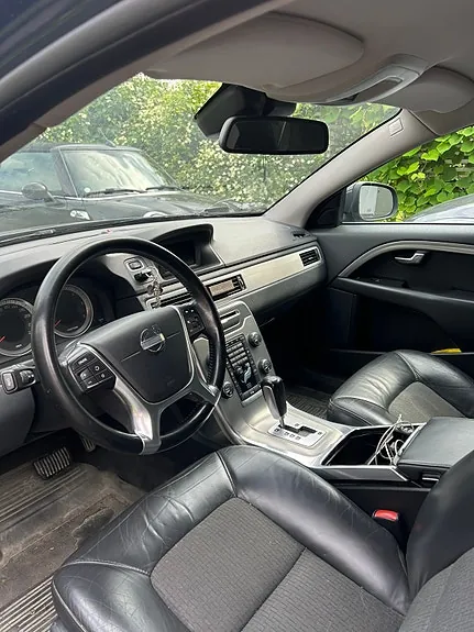 Volvo V70 2012 photo 5