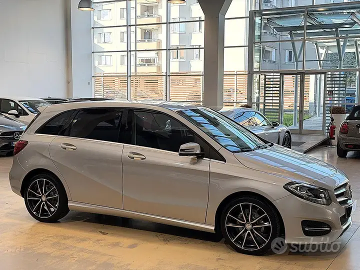 Mercedes-Benz B 180 2015 photo 5